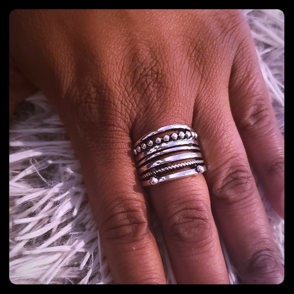 Womens Silver Beaded Ring